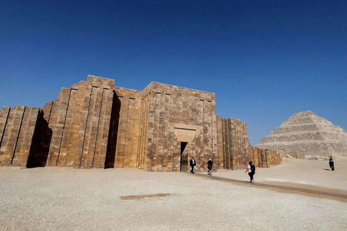 Saqqara, Menfi e Dahshur dal Cairo – Escursione Privata