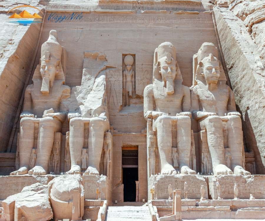 Tour ad Assuan Abu Simbel da Luxor