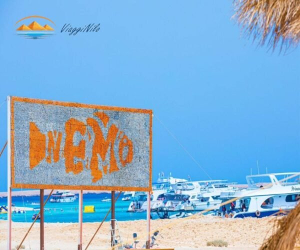 Un viaggio di snorkeling all'isola di Nemo da Hurghada ViaffiNilo
