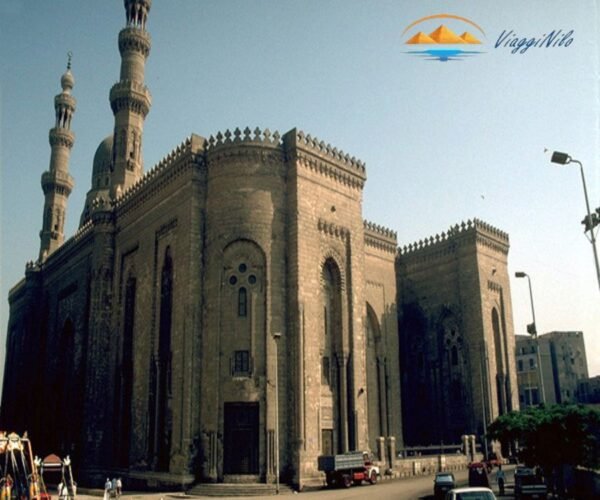 Gita di un giorno al Cairo alla moschea El Rifai, alla moschea Sultan Hassan e alle piramidi di Giza da Hurghada