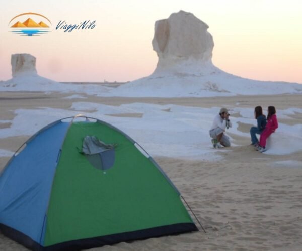 Viaggio di 2 giorni all'oasi di Bahariya e al safari nel deserto bianco e Nero ViaggiNilo(2)