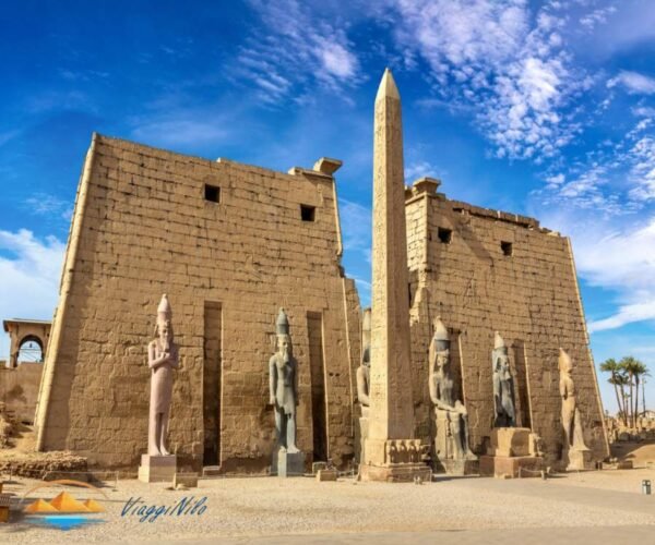 un viaggio a Luxor, sponda orientale del fiume Nilo da Hurghada ViaggiNilo(1)